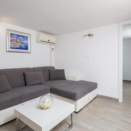Vila Blanka Apartments Rogoznica  Esterno foto