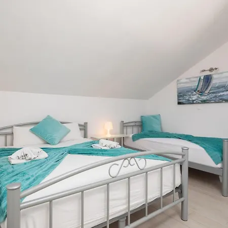 Vila Blanka Apartments Rogoznica  Esterno foto