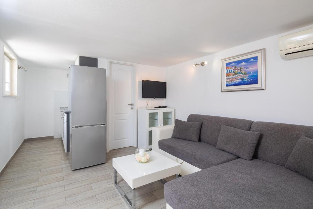 Blanka Apartment *