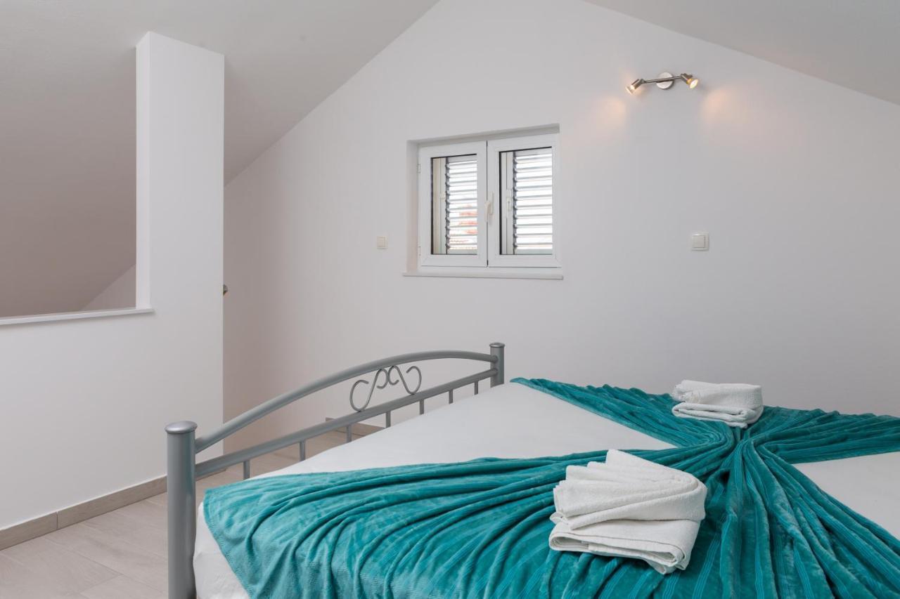 Apartment Blanka Rogoznica (Sibenik-Knin)